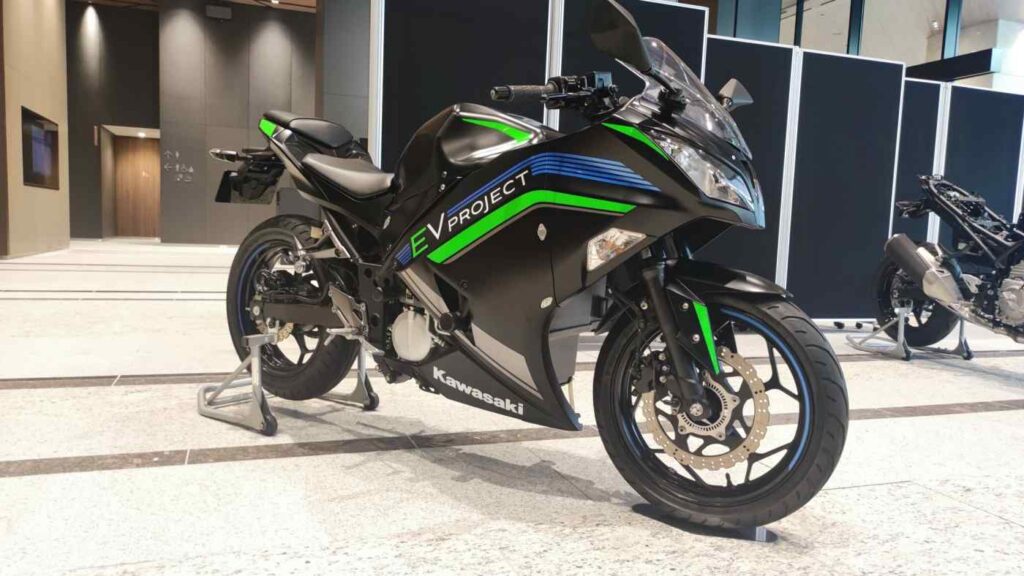 Μόνο ηλεκτρικά η Kawasaki από το 2035