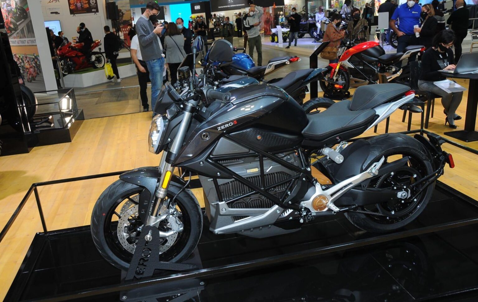 Η Zero SR 2022 “πάτησε Ευρώπη” στην EICMA 2021
