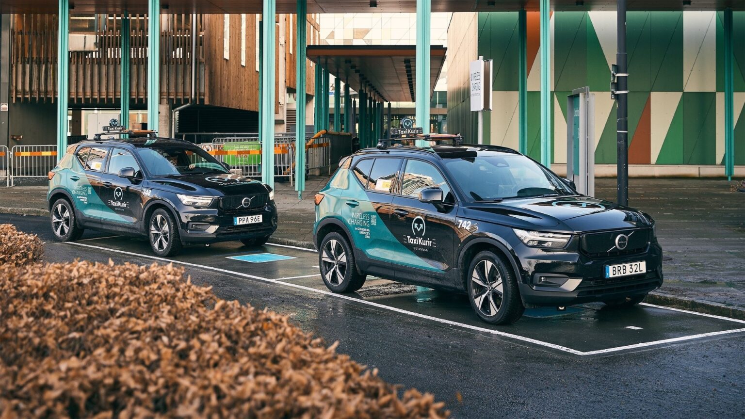 volvo xc40 ασύρματη φόρτιση 40kw (2)