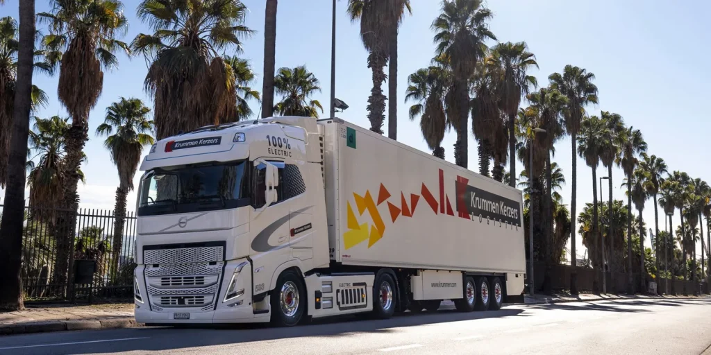 Ηλεκτρικό φορτηγό της Volvo διήνυσε 3.000 Km στην Ευρώπη ηλεκτρικό φορτηγό volvo νταλίκα (2)