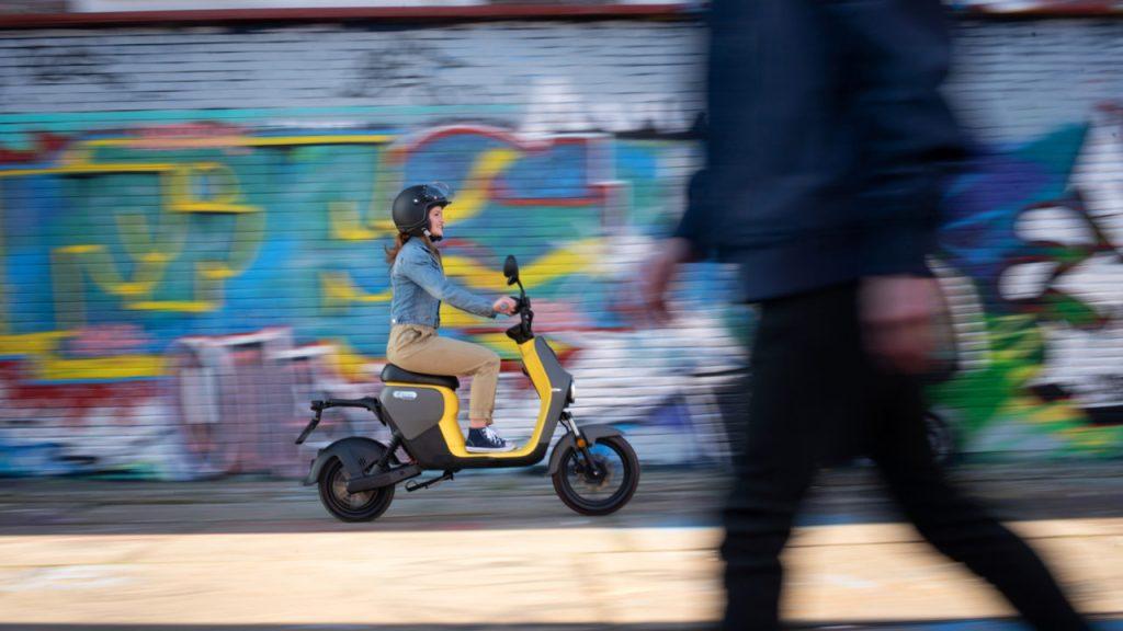 Το ηλεκτρικό σκούτερ Segway B110S σε προσφορά από €1.119!