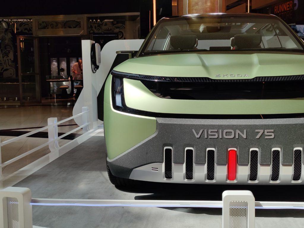 Skoda Vision 7S concept ev ελλάδα (7)