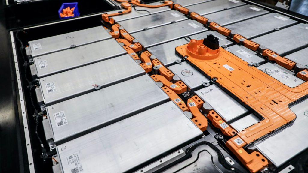 Έρχονται μπαταρίες NMC για έως και 10.000 κύκλους φόρτισης; porsche-engineering-battery-digital-twin (1)