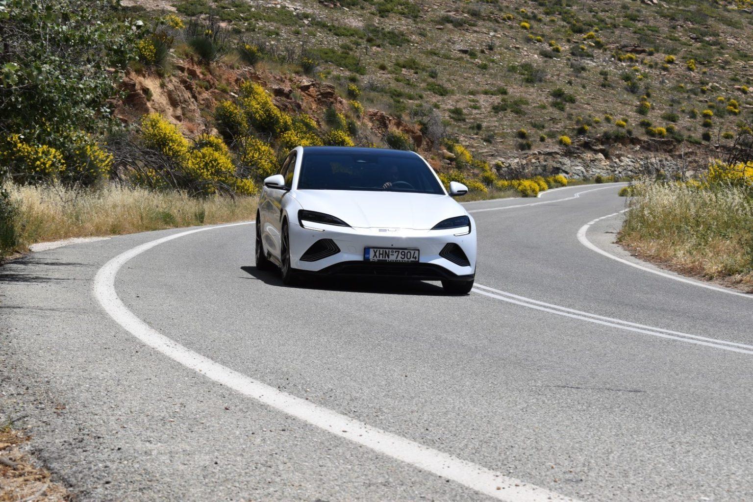 Η BYD πρώτη σε πωλήσεις EV στην Ελλάδα το 2025 byd seal awd excellence dokimi test review ellada ev (8)