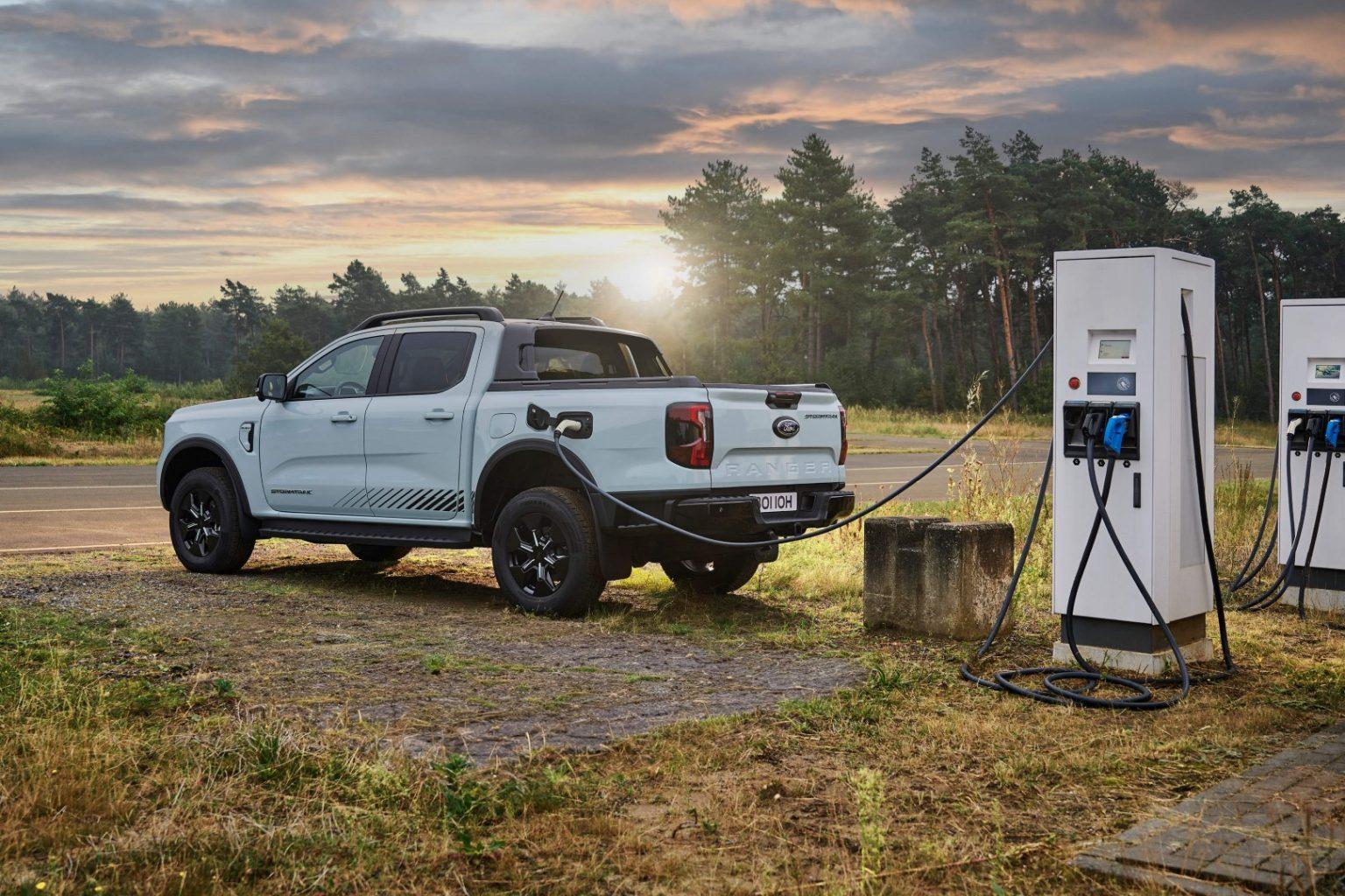 FORD_2024_RANGER_PHEV_04