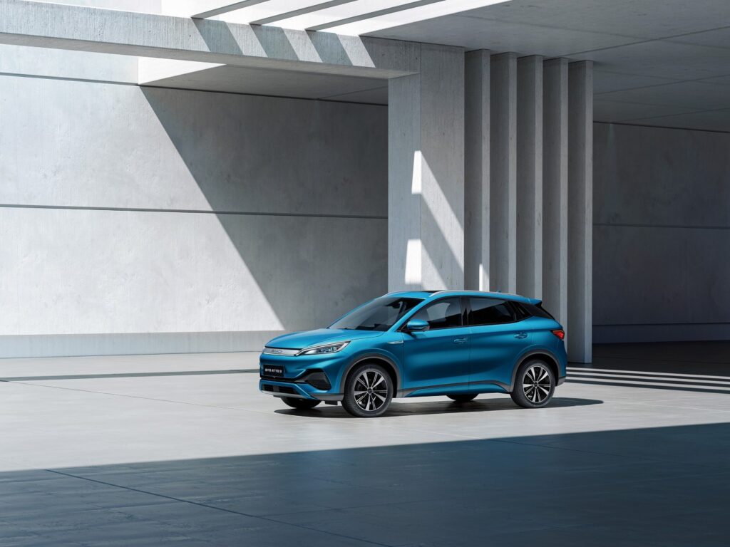 Το facelift BYD Atto 3 (2025) διαθέσιμο στην Ελλάδα, τιμές και εξοπλισμός BYD ATTO 3 2025_static (1)