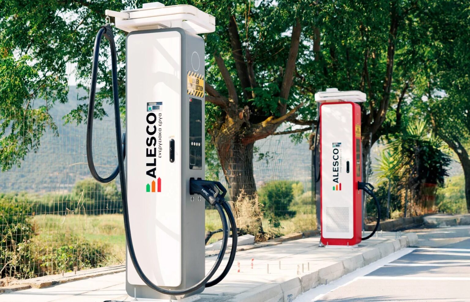 Εγκαταστάθηκε ο πρώτος 600 KW ταχυφορτιστής στην Ελλάδα από την ALESCO alesco huawei fusioncharge 600kw fortisi (1)