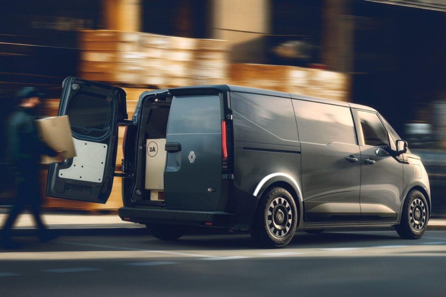 renault-trafic-e-tech-2025-11-1400x933