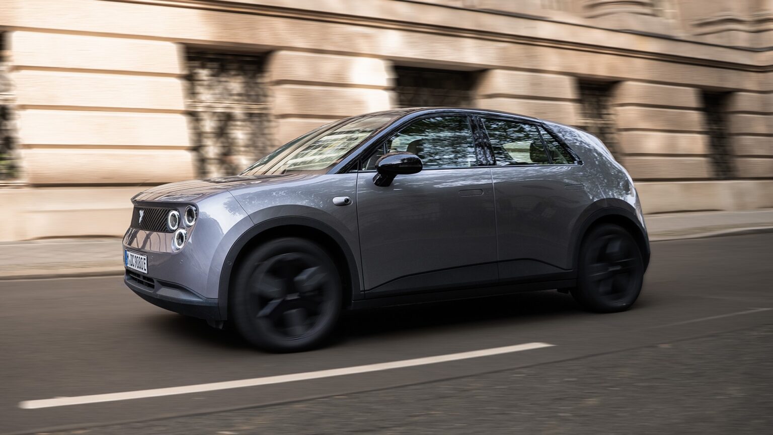 NIO & firefly Test Drives στο Golden Hall firefly_graphite