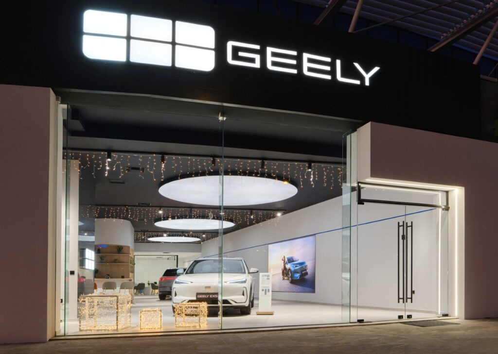 geely experience store athina ellada (7)