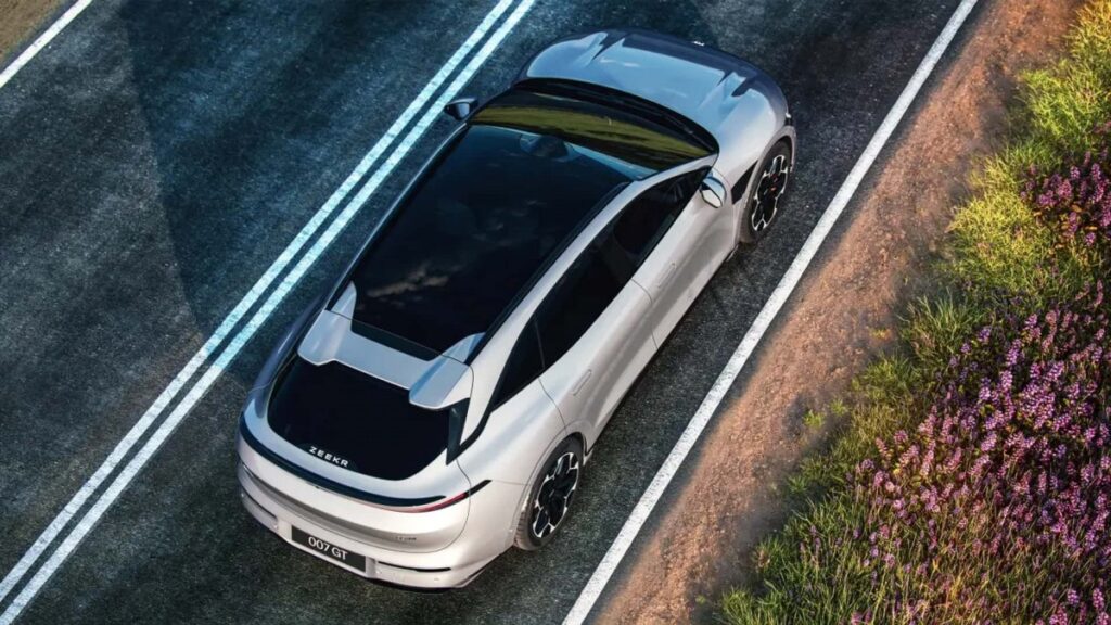 Διαθέσιμο στην Ελλάδα το Zeekr 7GT με μπαταρία 100 KWh και έως 646 ίππους (τιμές, εκδόσεις)