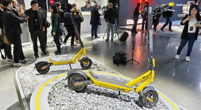 xiaomi electric scooter 6 ultra ilektriko patini mwc 2026 (4)