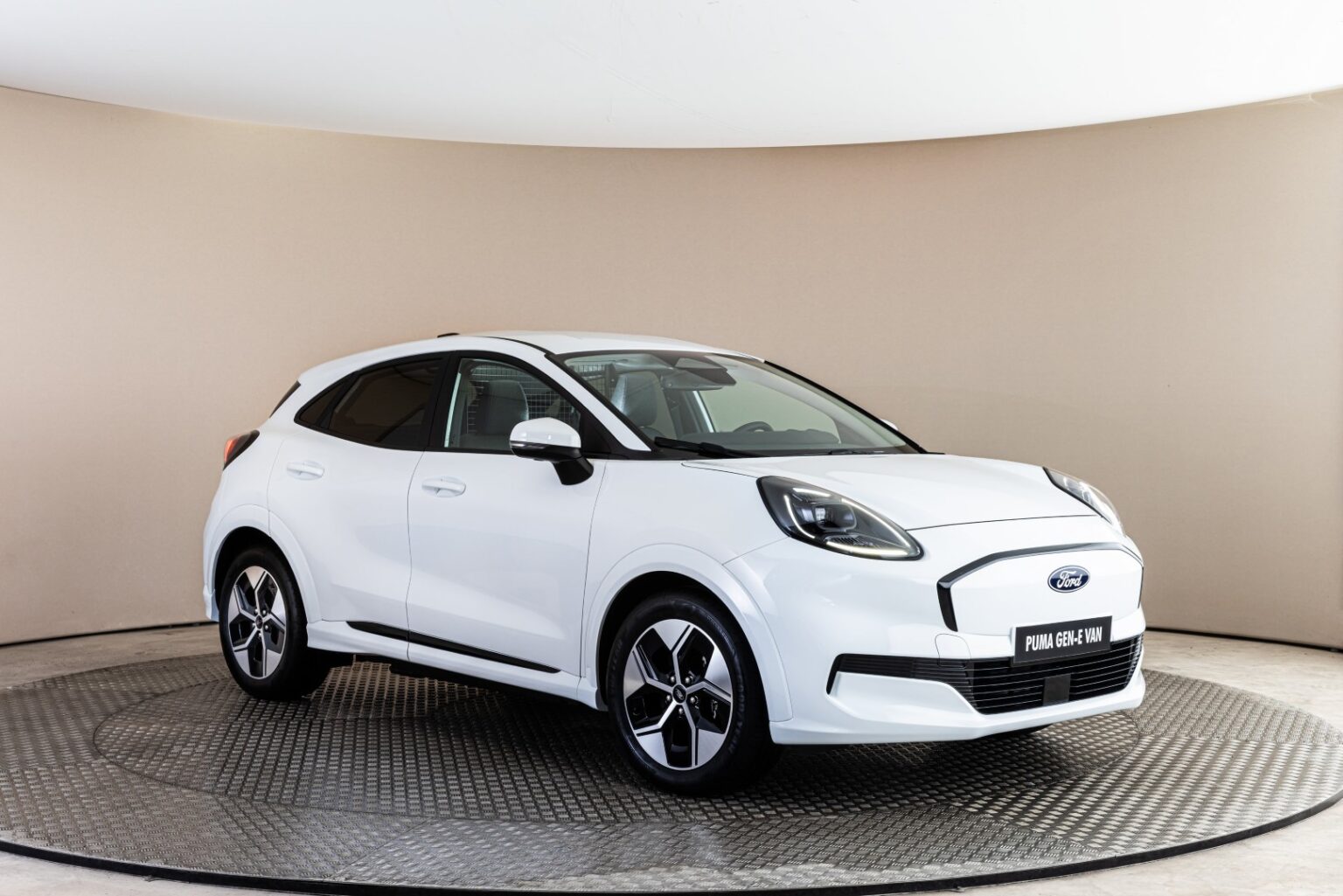 Ford Puma Gen-E Van_01