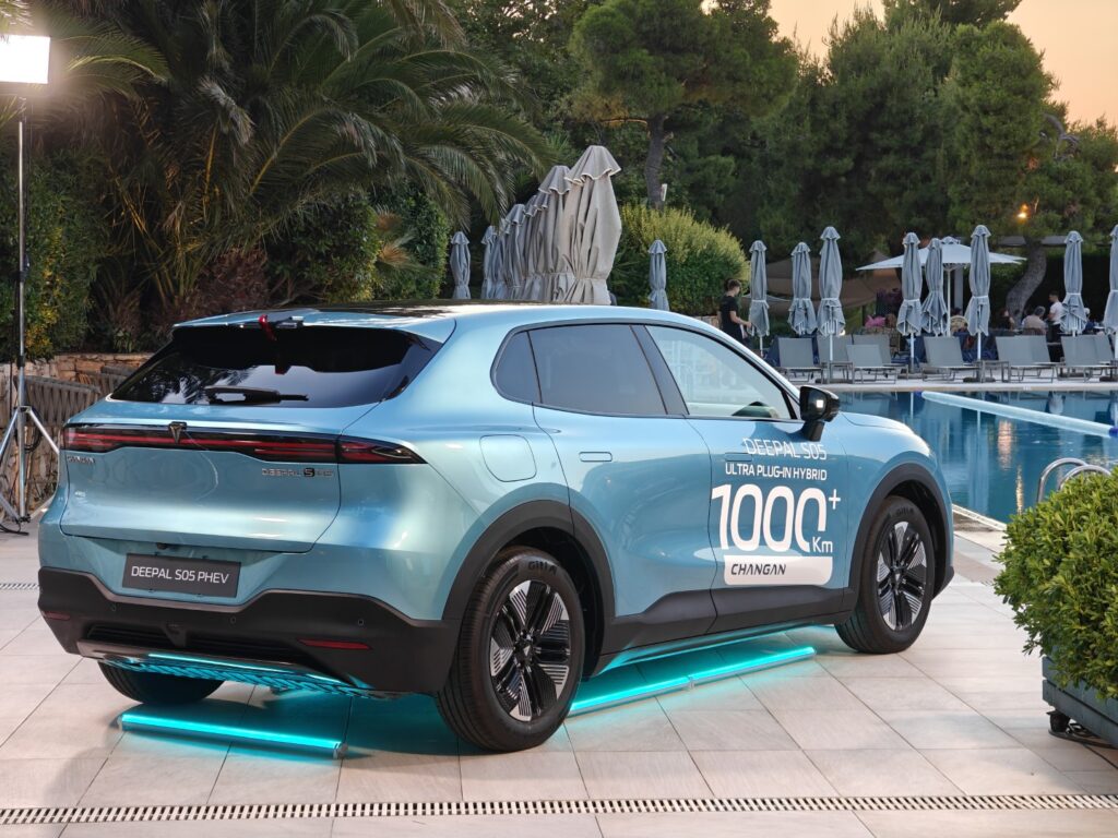 Παρουσιάστηκε επίσημα στην Ελλάδα το Changan Deepal S05 PHEV changan deepal s05 phev
