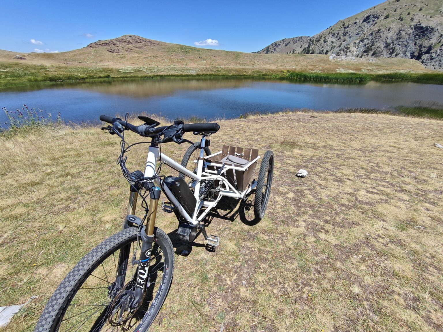 bitrike elliniko ilektriko trikyklo cargo bike kostas simelidis (4)